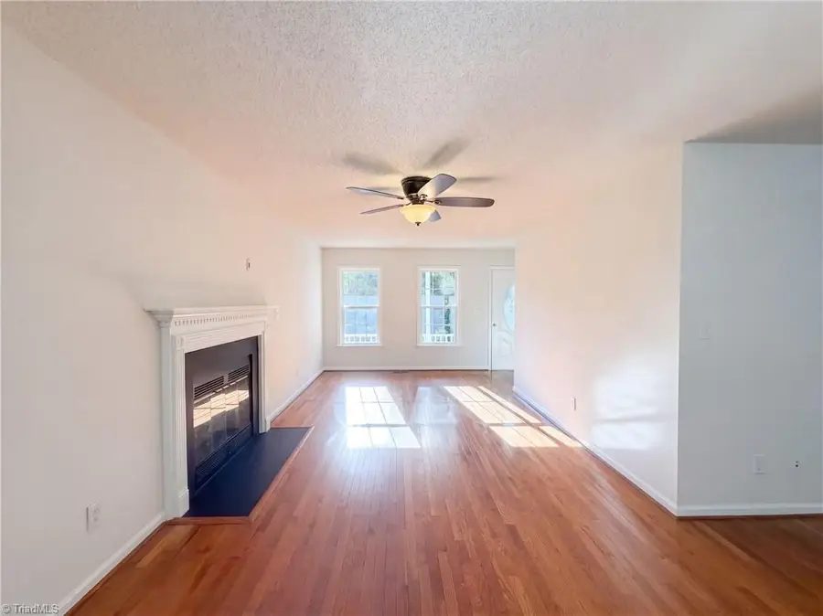 3888 Courtland Circle, Thomasville, NC 27360 - #3
