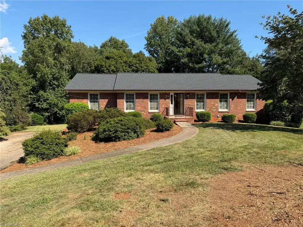 7525 Eppingwood Court, Clemmons, NC 27012 - #1