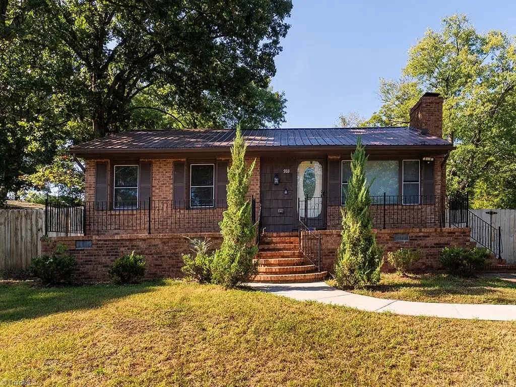 933 Graham Street, Burlington, NC 27217 - #1