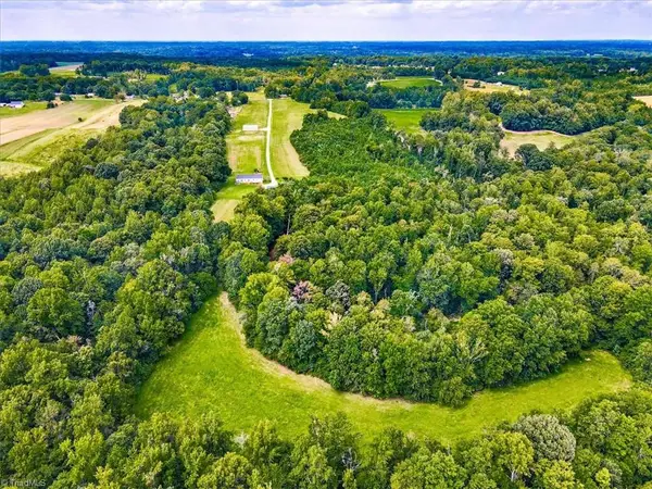 5954 Apple Wyrick Road, Gibsonville, NC 27249