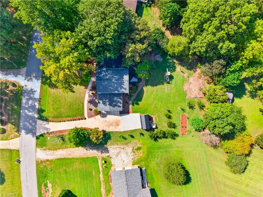 3936 Creekview Drive, Trinity, NC 27370 - #3