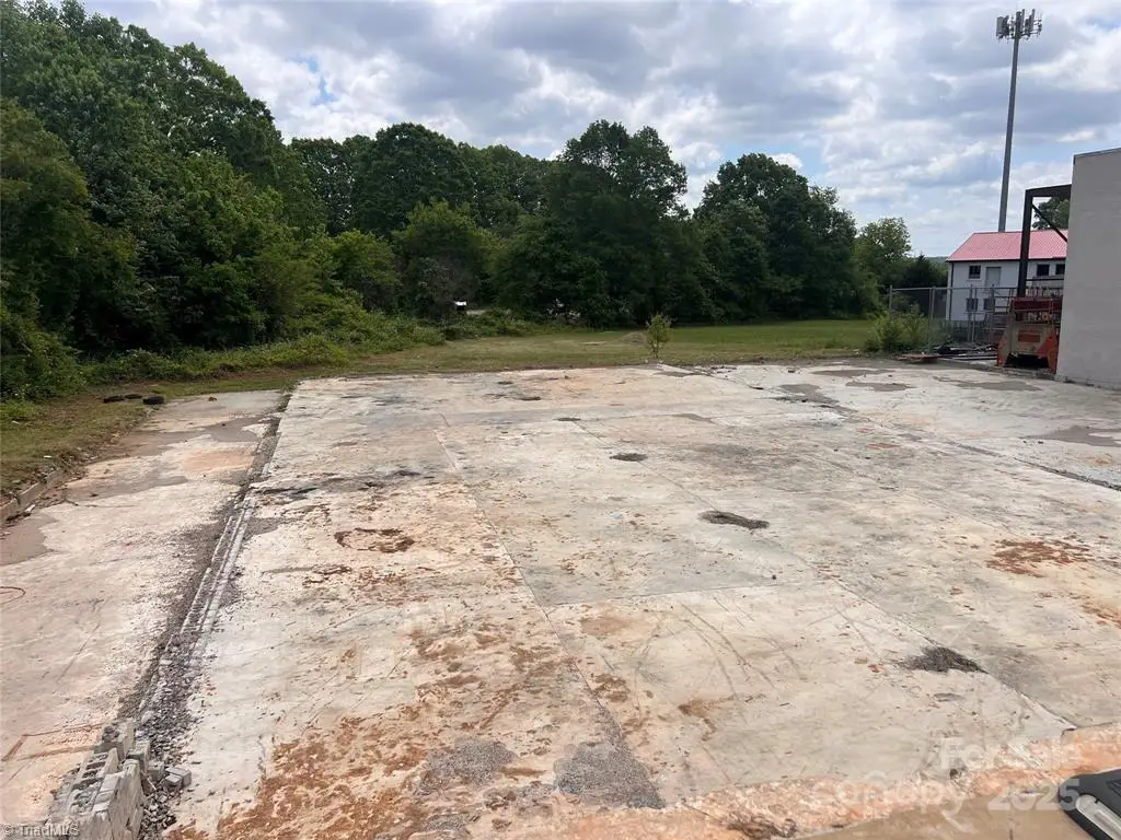 1521 Shelton Avenue, Statesville, NC 28677 - #1