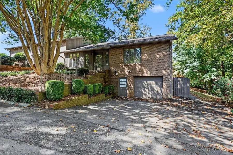 204 Ridgelea Court, Winston Salem, NC 27104 - #2