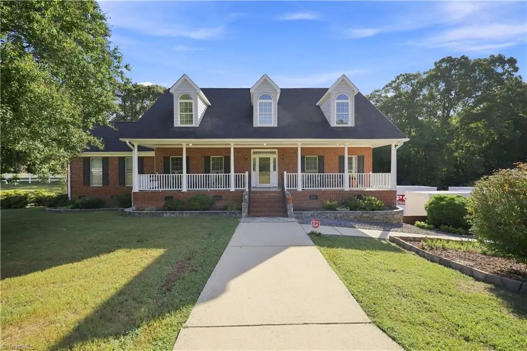 6112 Four Oaks Court, Summerfield, NC 27358 - #1