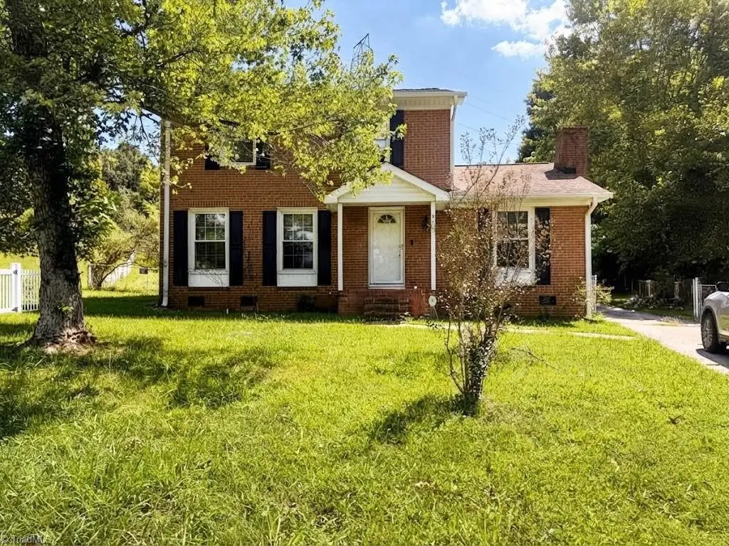 8 Woodcreek Court, Greensboro, NC 27406 - #1