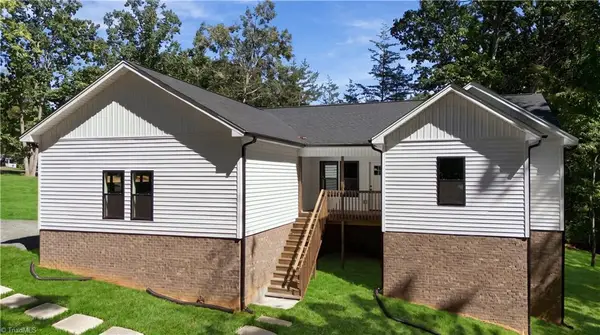 104 Oakwood Trail Road, King, NC 27021