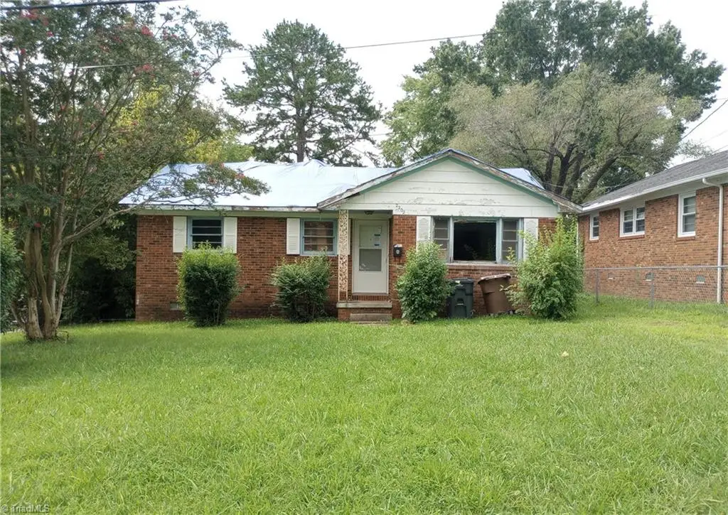 2202 Pear Street, Greensboro, NC 27401 - #1