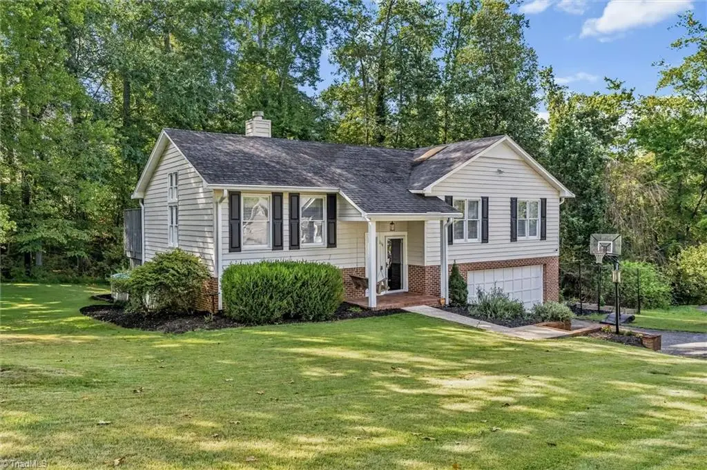714 Old Barn Circle, Pilot Mountain, NC 27041 - #1
