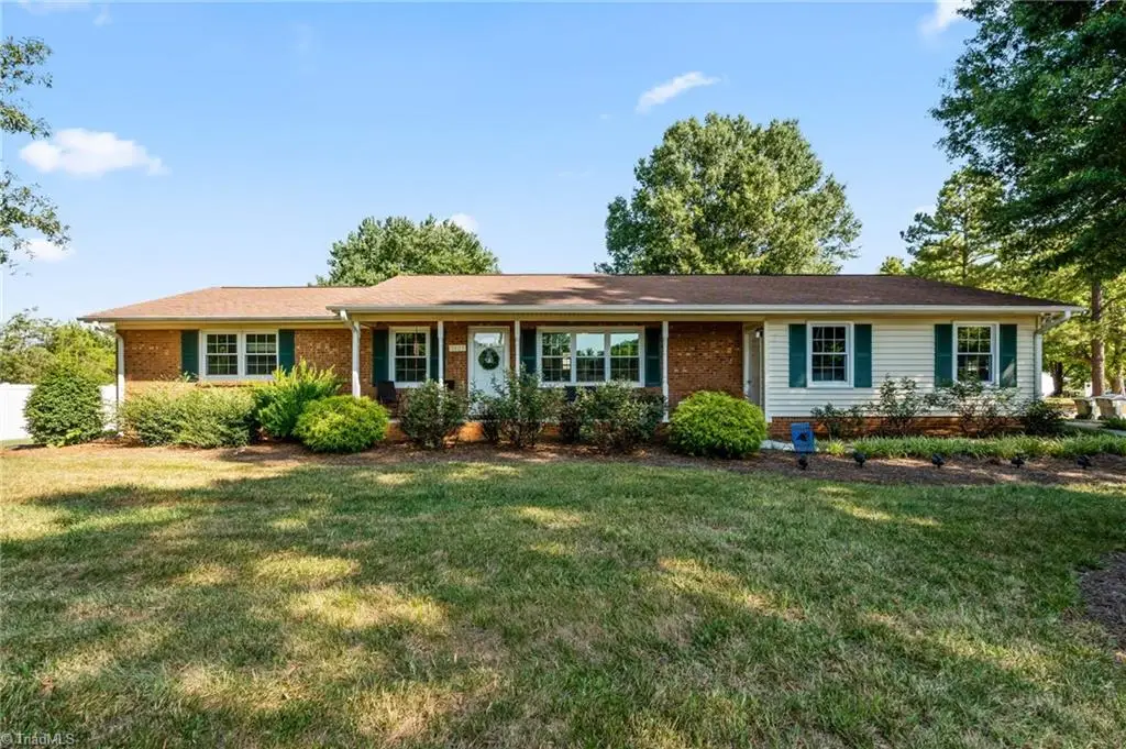 1429 Oak Ridge Road, Kernersville, NC 27284 - #1