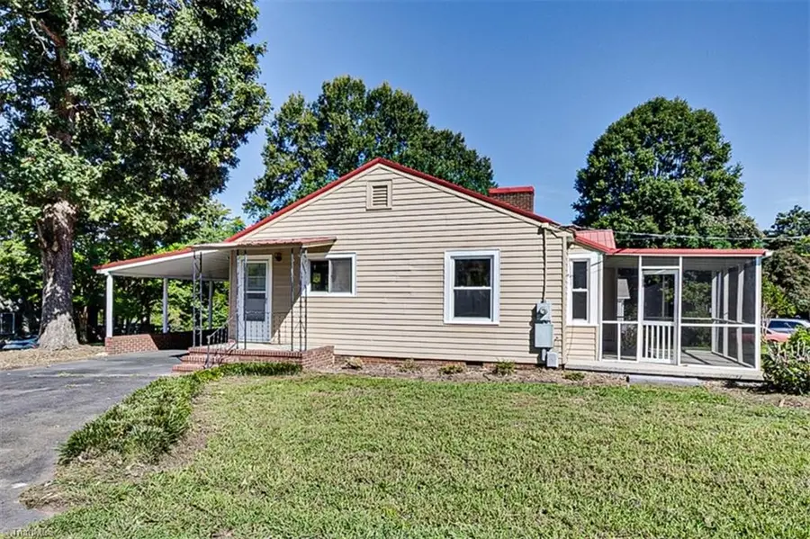 950 Cliff Road, Asheboro, NC 27203 - #3