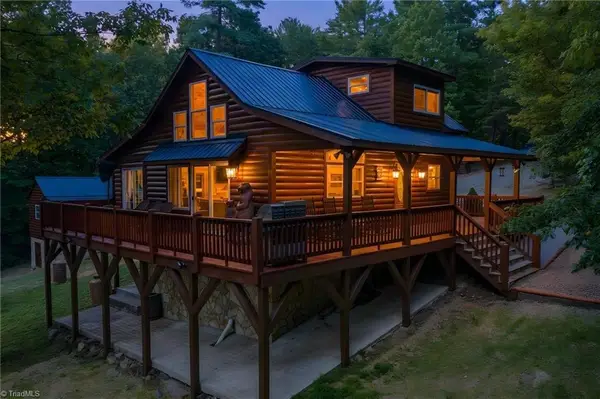 1158 Staghorn Road, Purlear, NC 28665