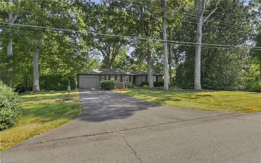 1201 Strathmore Circle, Winston Salem, NC 27104 - #3