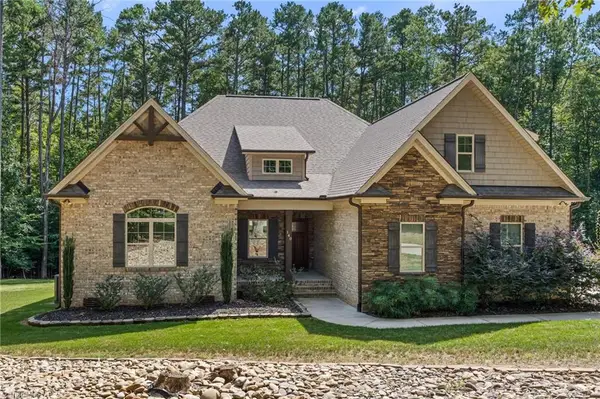 140 Admirals Court, Lexington, NC 27292