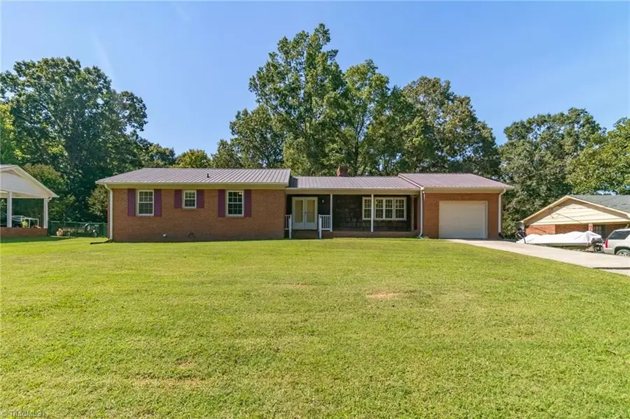 115 Monroe Drive, Lexington, NC 27292 - #2