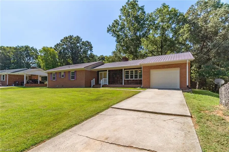 115 Monroe Drive, Lexington, NC 27292 - #3