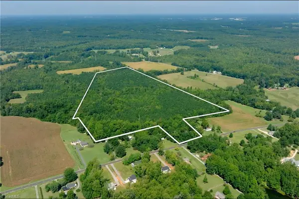 3053 Nc Highway 62 E, Liberty, NC 27298