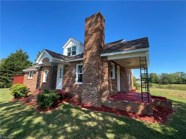 539 Athey Simmons Road, Mount Airy, NC 27030