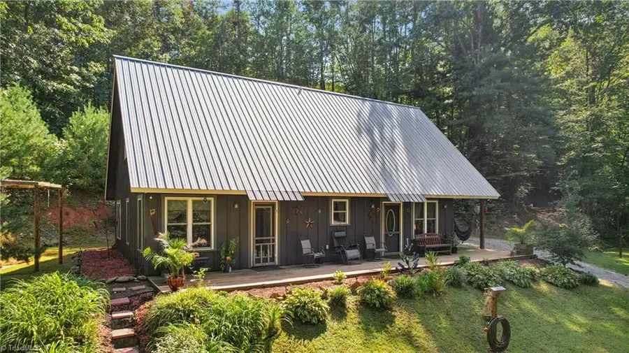 488 Hollywood Road, Moravian Falls, NC 28654 - #2