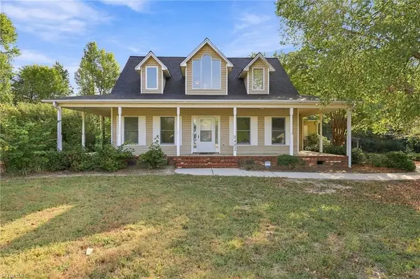 8402 Deer Path Court, Stokesdale, NC 27357