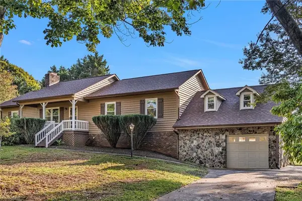 196 Lewis Fork Drive, Wilkesboro, NC 28697
