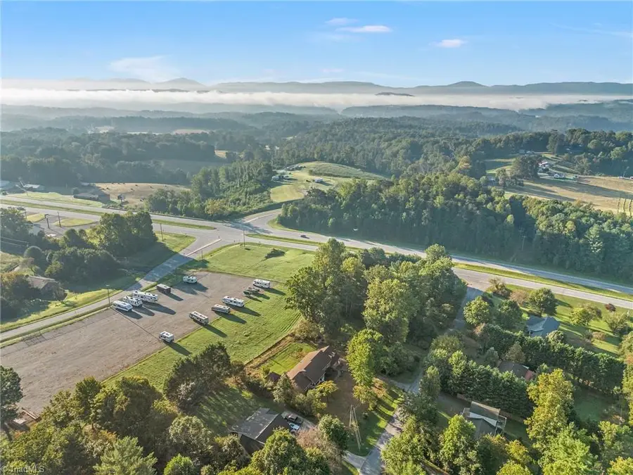 196 Lewis Fork Drive, Wilkesboro, NC 28697 - #2