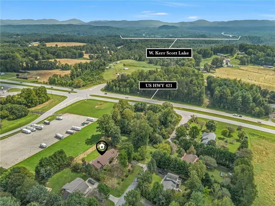 196 Lewis Fork Drive, Wilkesboro, NC 28697 - #3