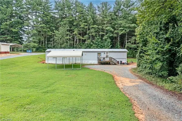 7454 Olin Road, Pfafftown, NC 27040