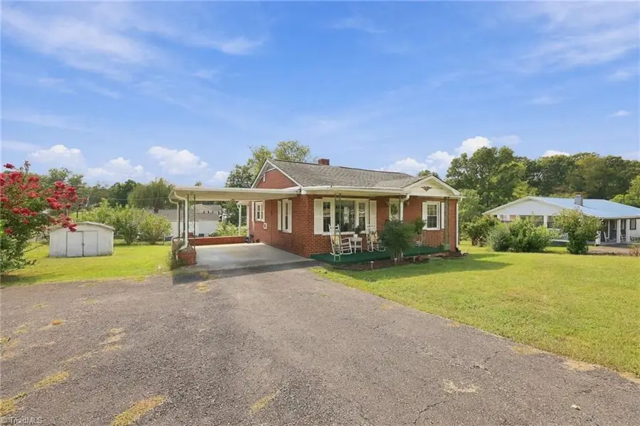 143 Calvary Drive, Mount Airy, NC 27030 - #2