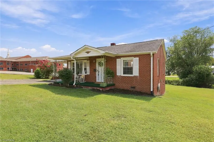143 Calvary Drive, Mount Airy, NC 27030 - #3