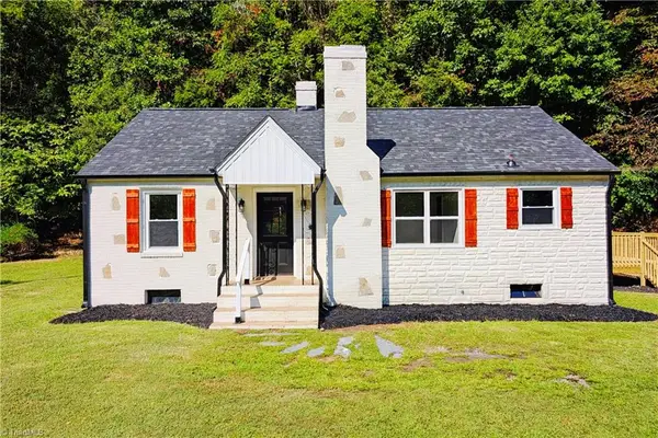 4756 Baux Mountain Road, Winston-Salem, NC 27105