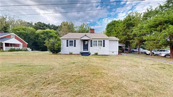 5441 Robinhood Road, Winston-Salem, NC 27106