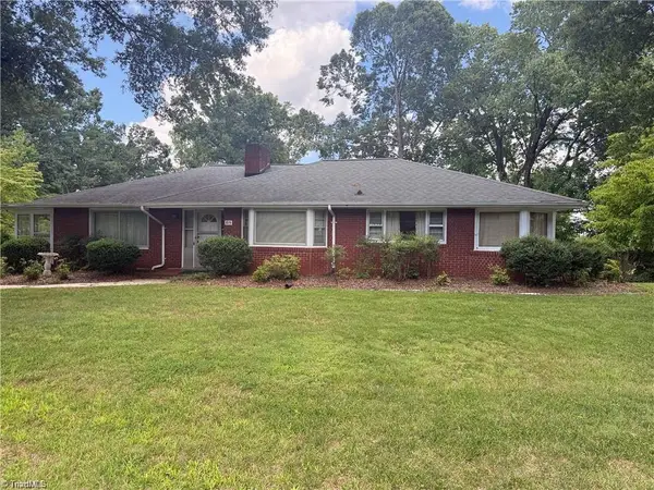 815 Nc Highway 65 #F-1, Reidsville, NC 27320