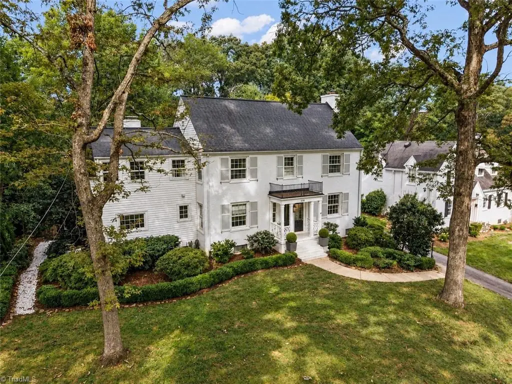 628 Roslyn Road, Winston Salem, NC 27104 - #1