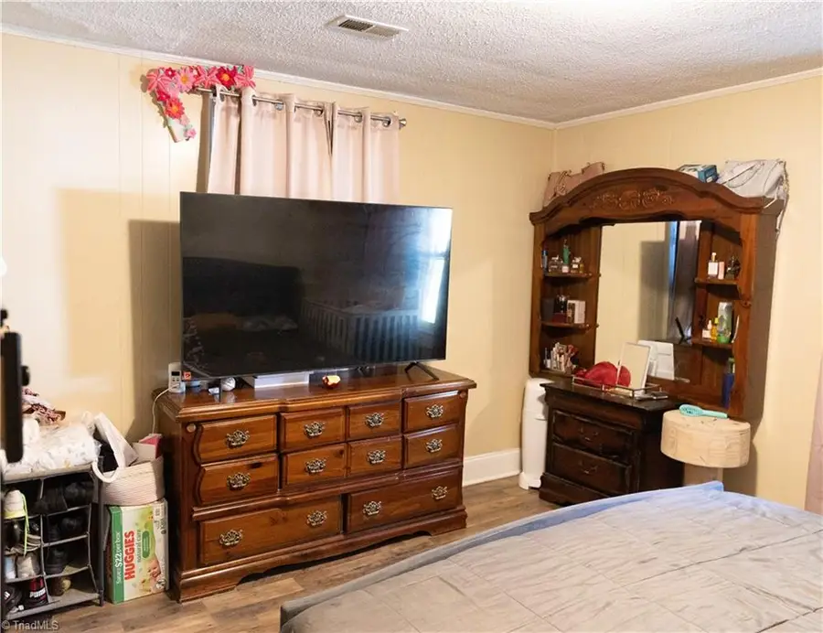 907 Roosevelt Street, Winston Salem, NC 27105 - #3