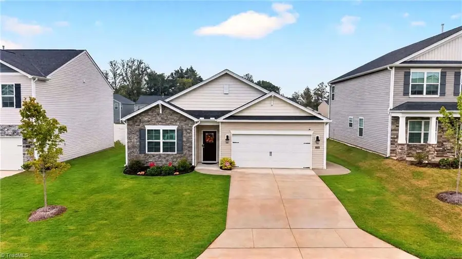 3104 Middle Creek Lane, Greensboro, NC 27405 - #3