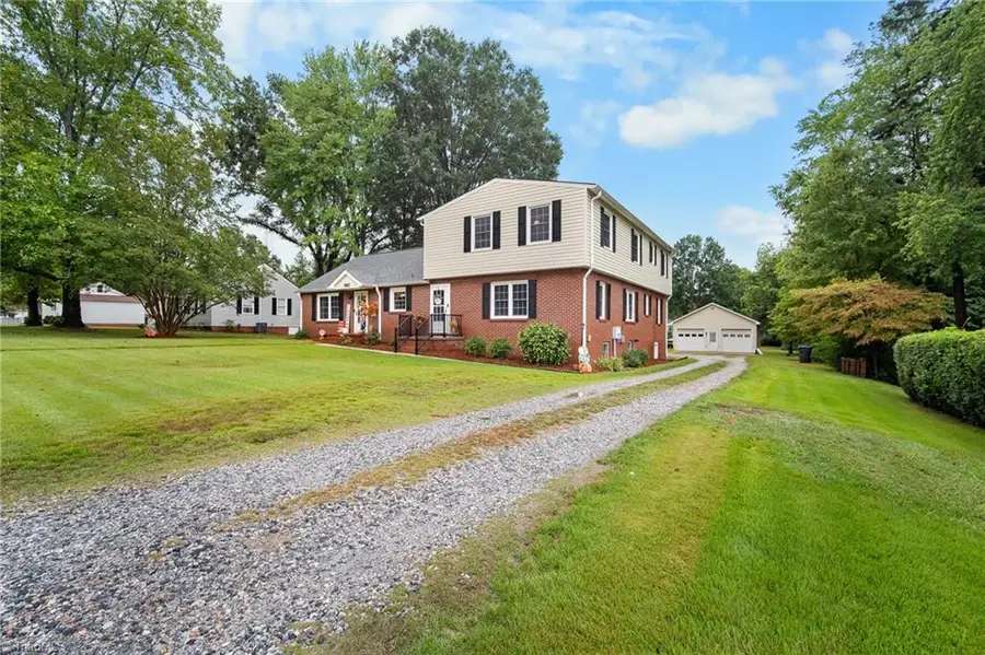 218 Center Street, Kernersville, NC 27284 - #2