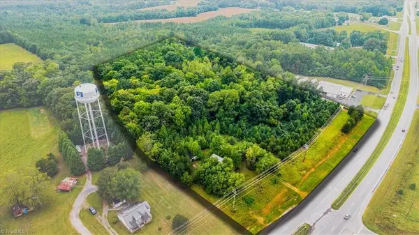 3406 Us Highway 220, Madison, NC 27025