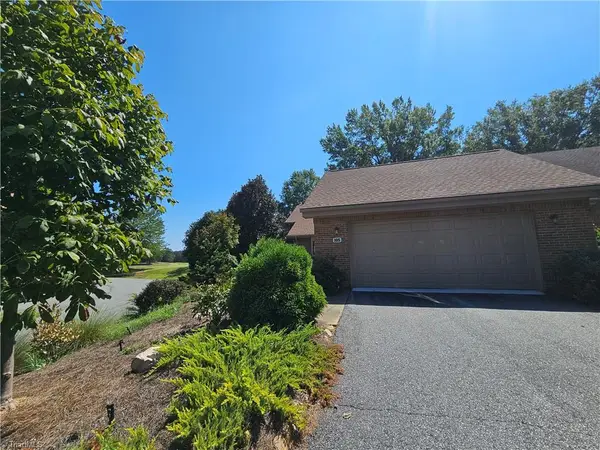 105 Willowbrook Place, Bermuda Run, NC 27006