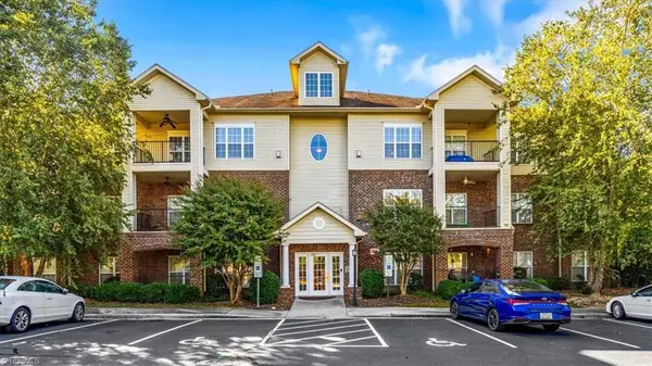 200 Lennox Drive #3A, Jamestown, NC 27282