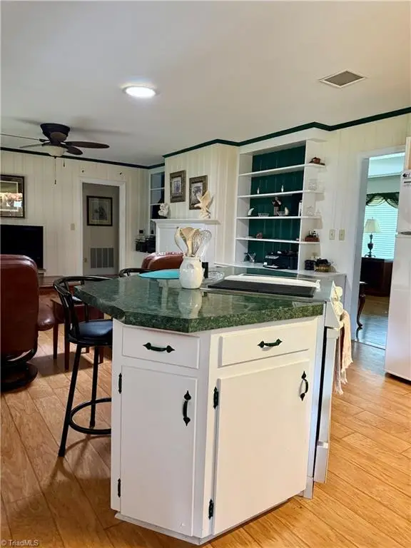 305 Wrenn Avenue, Mount Airy, NC 27030 - #3