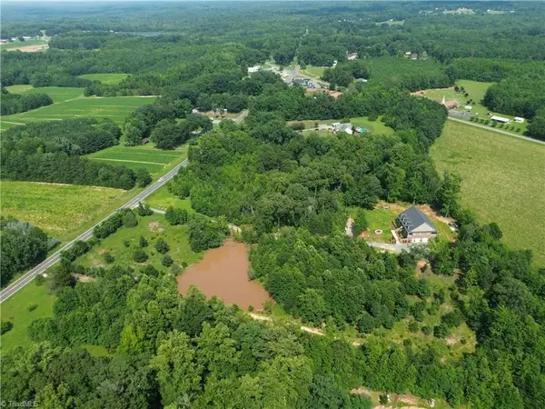 00 *87*, Reidsville, NC 27320