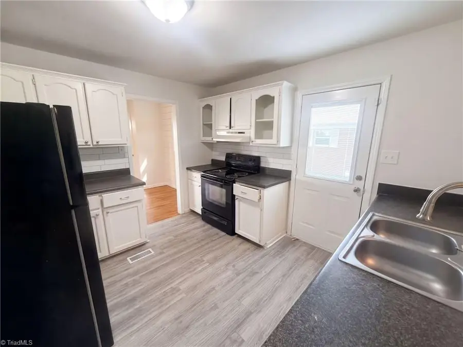 509 Greenbriar Road, Greensboro, NC 27405 - #2