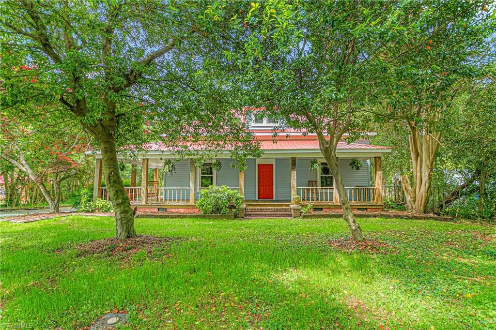 429 Asheboro Street, Liberty, NC 27298 - #1