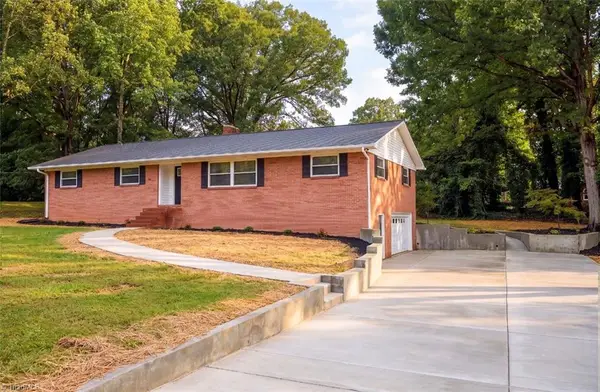 18 Colonial Drive, Lexington, NC 27292