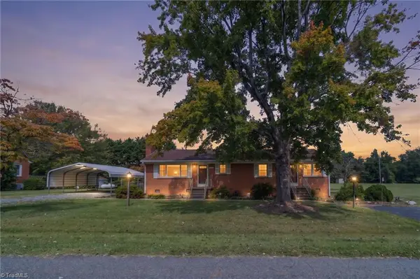 553 E Ridge Avenue, Liberty, NC 27298