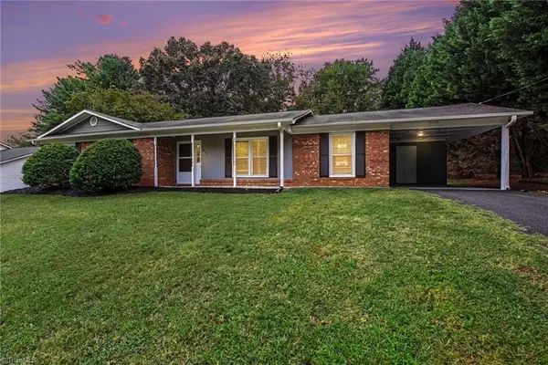 809 Merriweather Drive, King, NC 27021