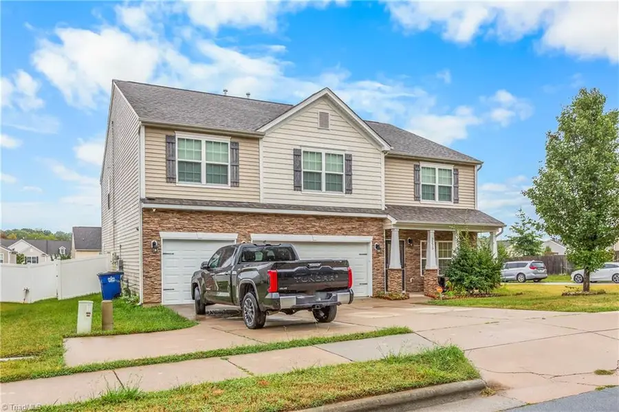 3275 Grandview Club Road, Pfafftown, NC 27040 - #2