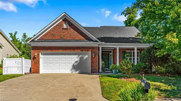 219 Heritage Hill Drive, Jamestown, NC 27282