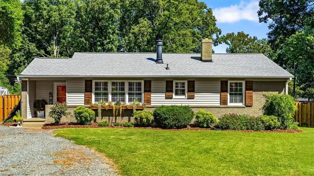 2004 Queens Court, Greensboro, NC 27408 - #1