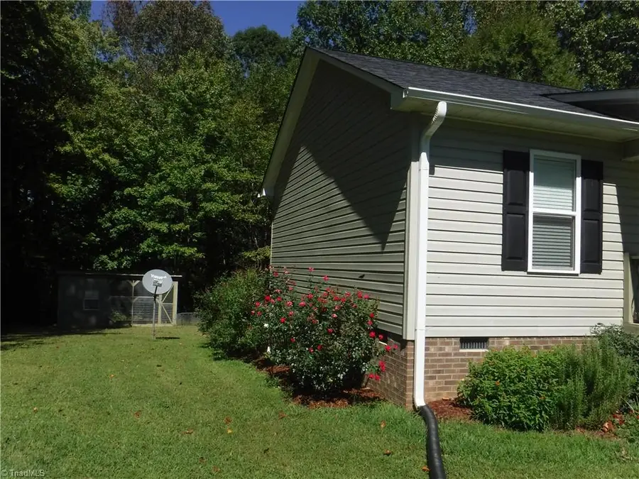 127 Keegan Lane, Denton, NC 27239 - #3